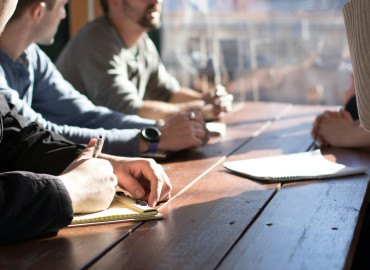 что такое собрание кредиторов? Зачем оно нужно в 2026 - фото - 1